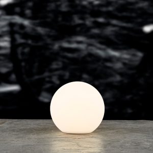Villa Collection Maane LED lampe m. solar hvid 25x23 cm