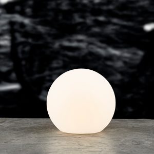 Villa Collection Maane LED lampe m. solar hvid 30x28 cm